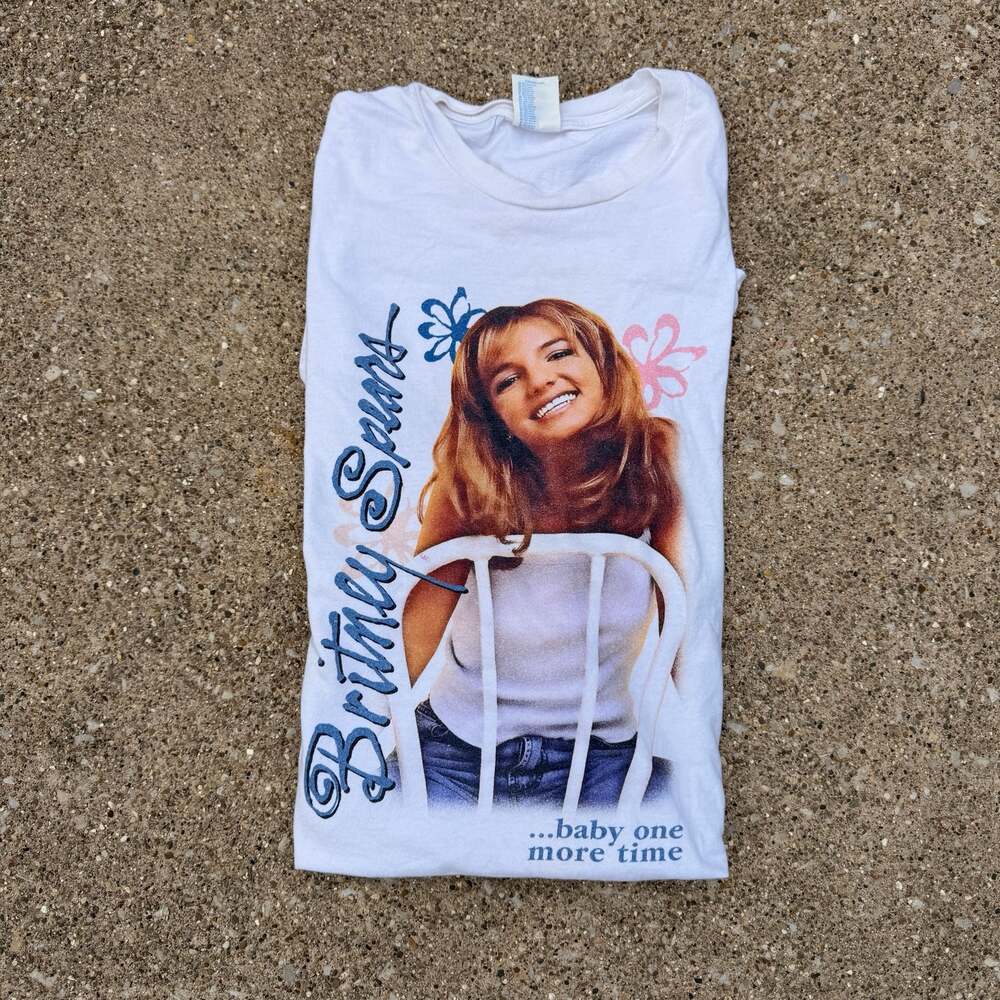 Britney Spears 2XL Hit me baby one more time graphic tshirt